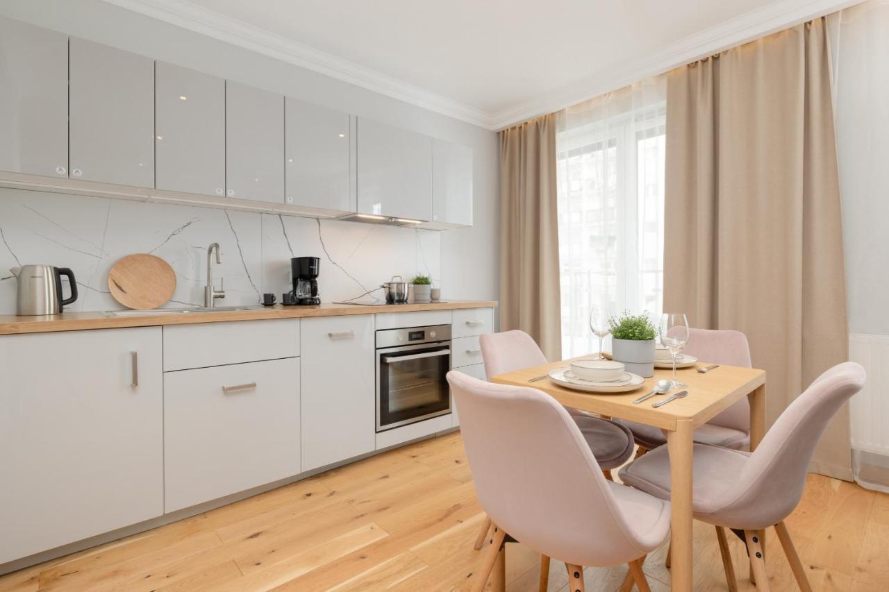 Apartament Z Tarasem W Centrum Swinoujscia By Noclegi Renters Swinoujscie Bagian luar foto