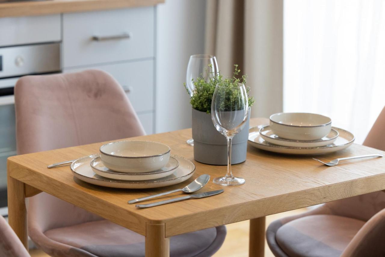 Apartament Z Tarasem W Centrum Swinoujscia By Noclegi Renters Swinoujscie Bagian luar foto