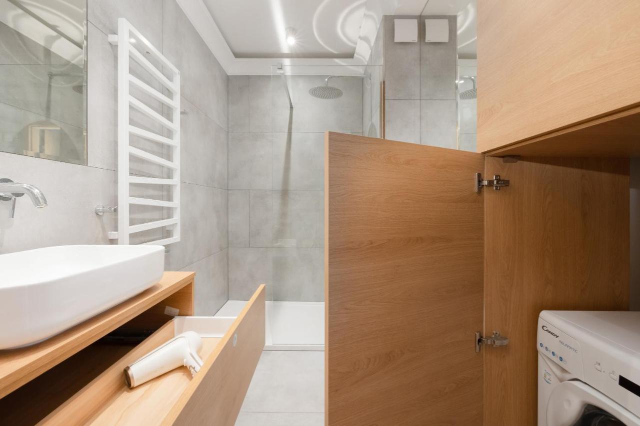 Apartament Z Tarasem W Centrum Swinoujscia By Noclegi Renters Swinoujscie Bagian luar foto